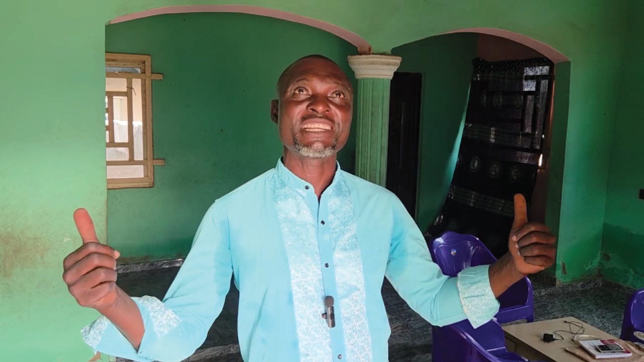 Slavite Gospoda za Barnabasovo novo hišo